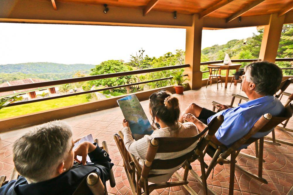 Hotel Montana Monteverde Bagian luar foto
