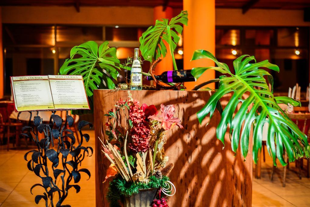 Hotel Montana Monteverde Bagian luar foto