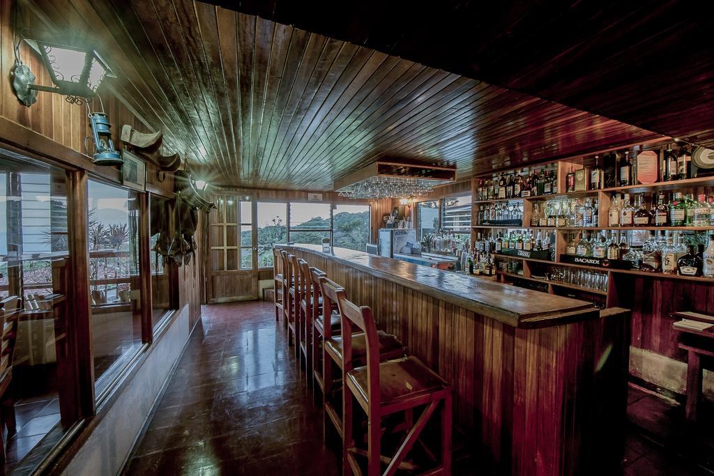 Hotel Montana Monteverde Bagian luar foto