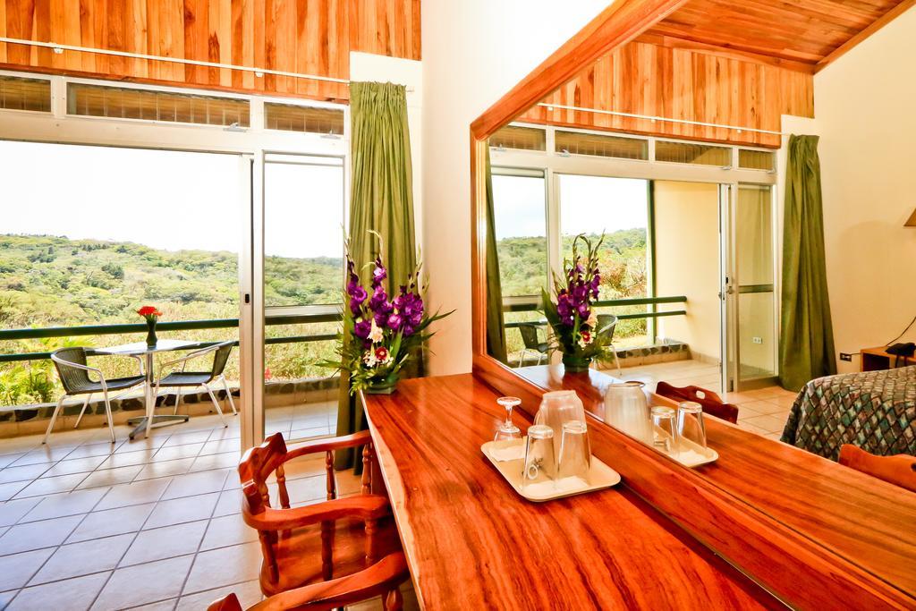 Hotel Montana Monteverde Bagian luar foto