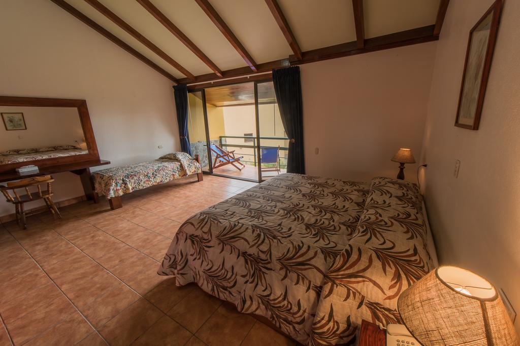 Hotel Montana Monteverde Bagian luar foto