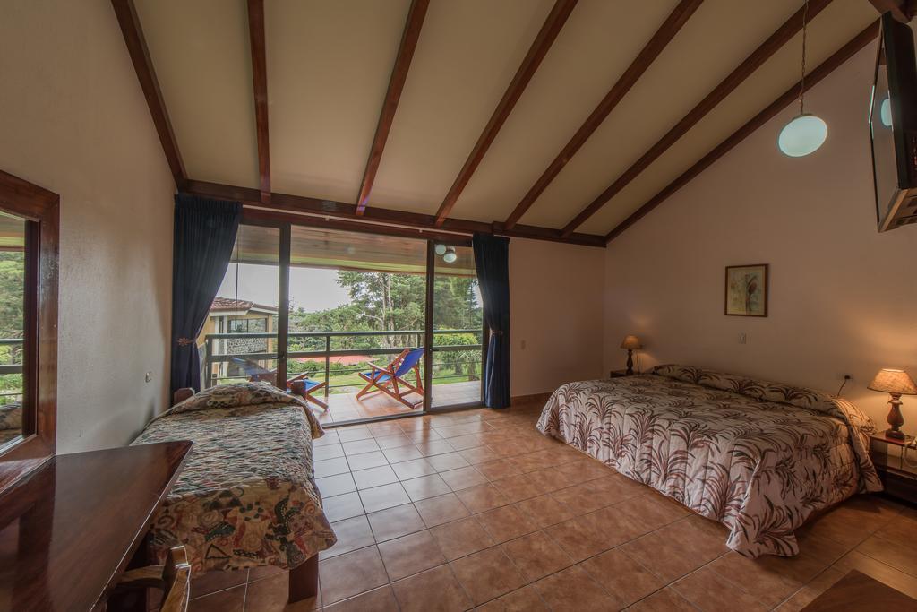 Hotel Montana Monteverde Bagian luar foto